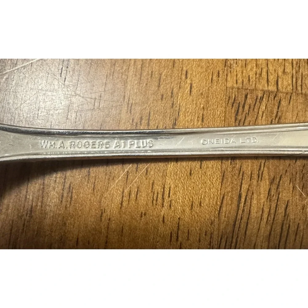Wm. A. Rogers A1 Plus Dinner Fork Silverplate Glossy, Floral Handle. Set of 3